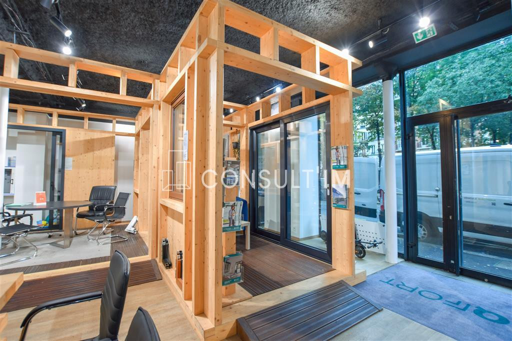 Boulevard des Batignolles, boutique de 200 m²