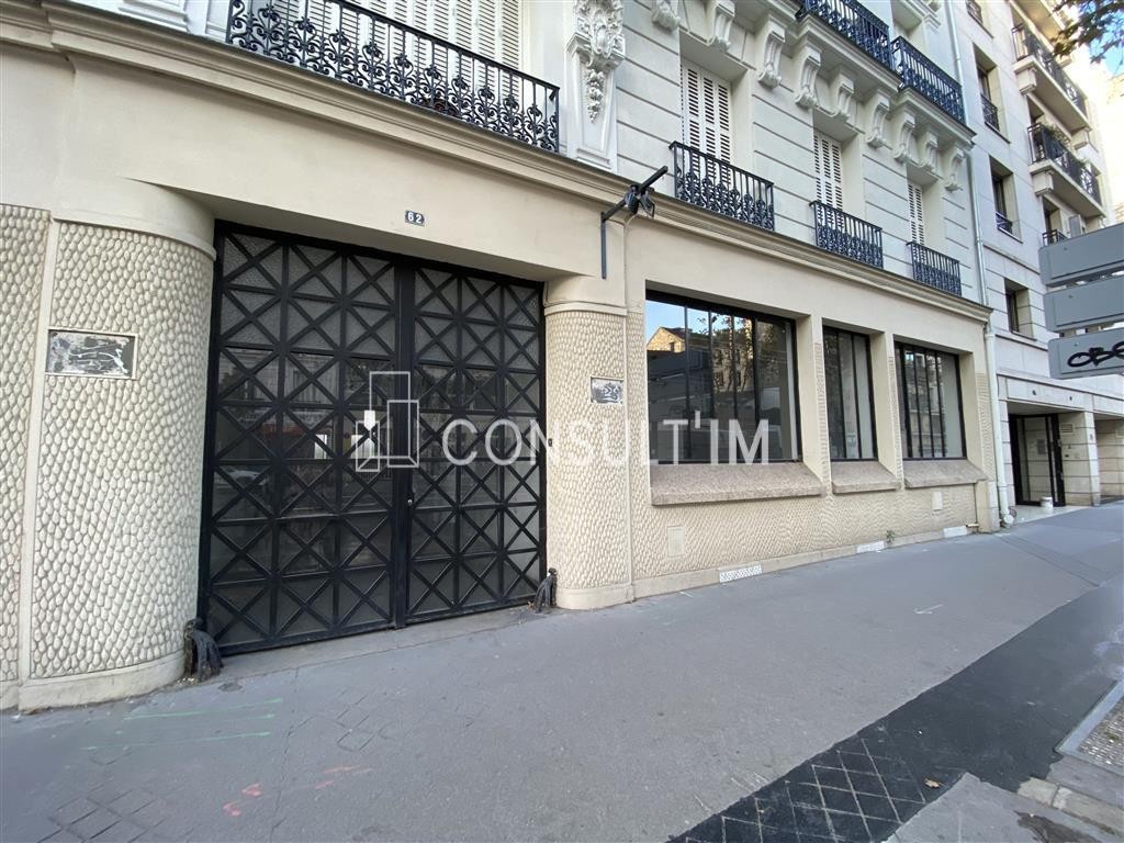 A louer bureaux avec vitrine