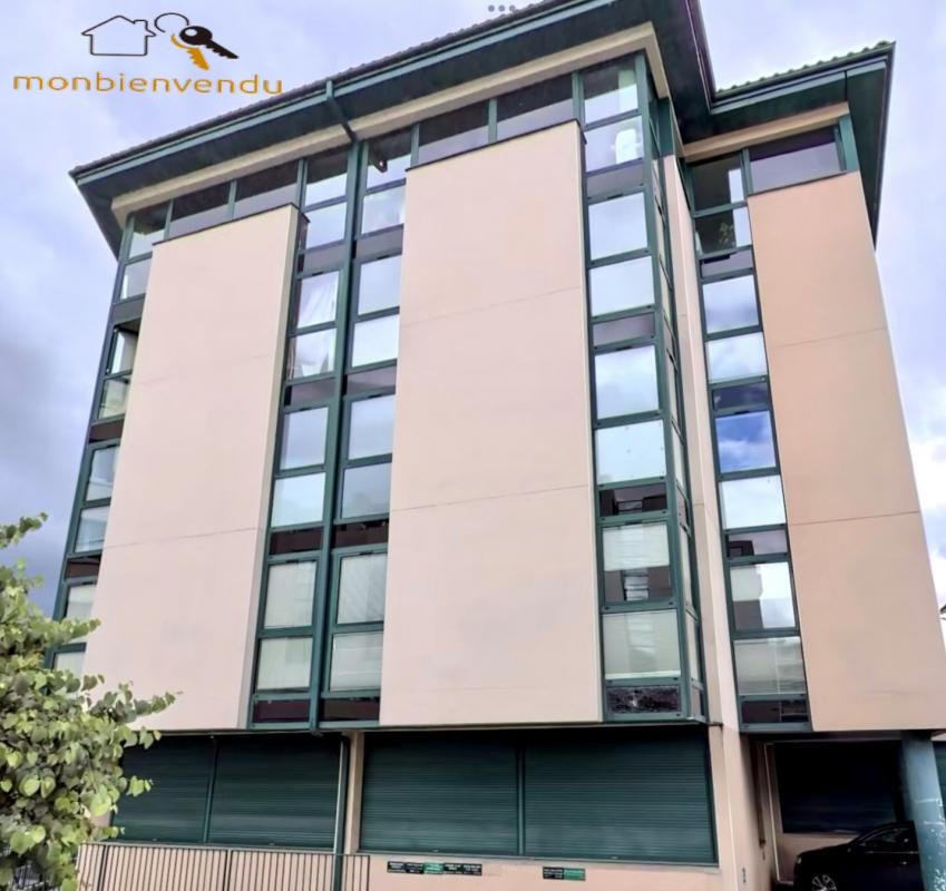 Locaux de 71m2 dans immeuble de standing