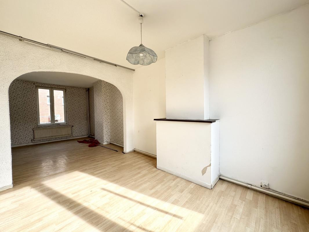 BUREAUX - 100M2 - ZONE FRANCHE URBAINE