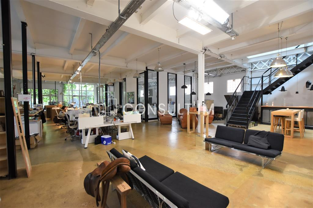 Bureaux atypiques à louer dans un bel immeuble indépendant !