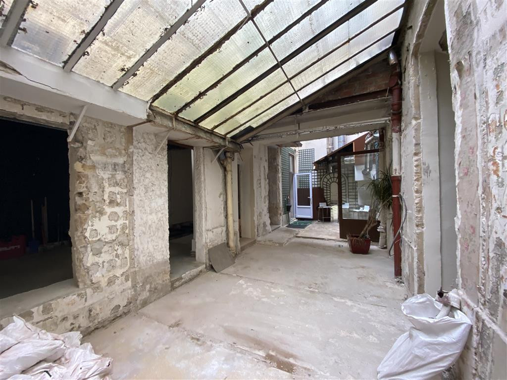 A louer restaurant au pied d'un hôtel en cours de restructuration