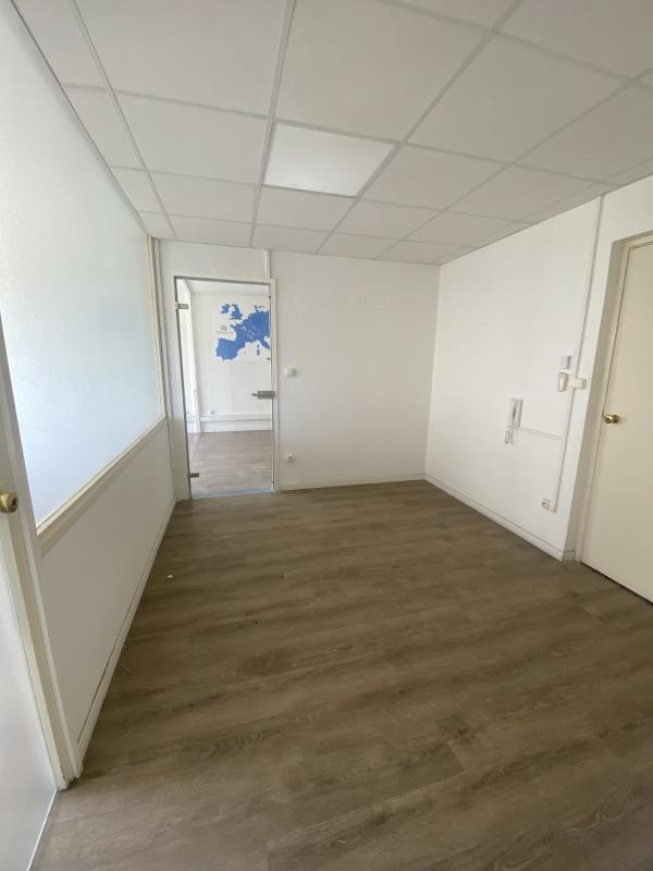 SANS FRAIS - LOCAL 90m² MAZARGUES