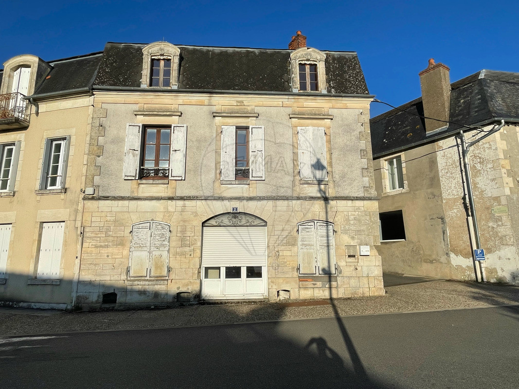 Immeuble 6 chambre(s) à vendre