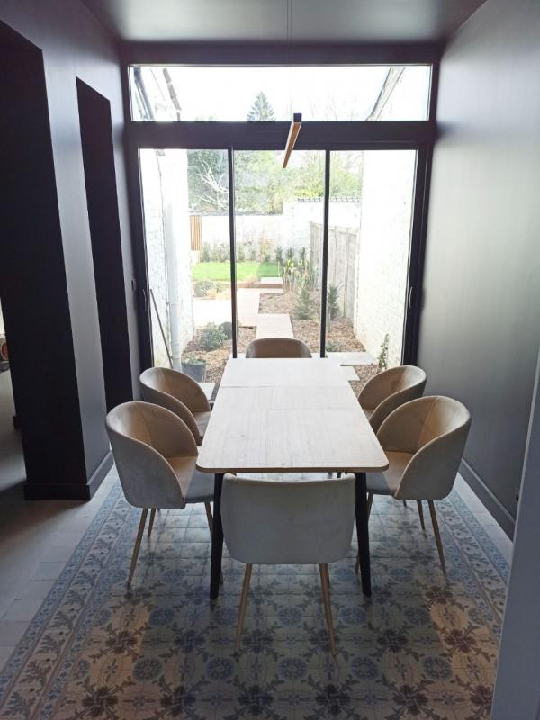 Réf AJNE - Plateau de 2 bureaux au 1e étage d'un immeuble