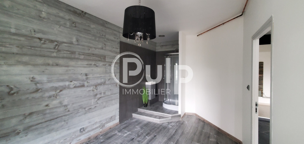 Local de 120 m2 à Lillers