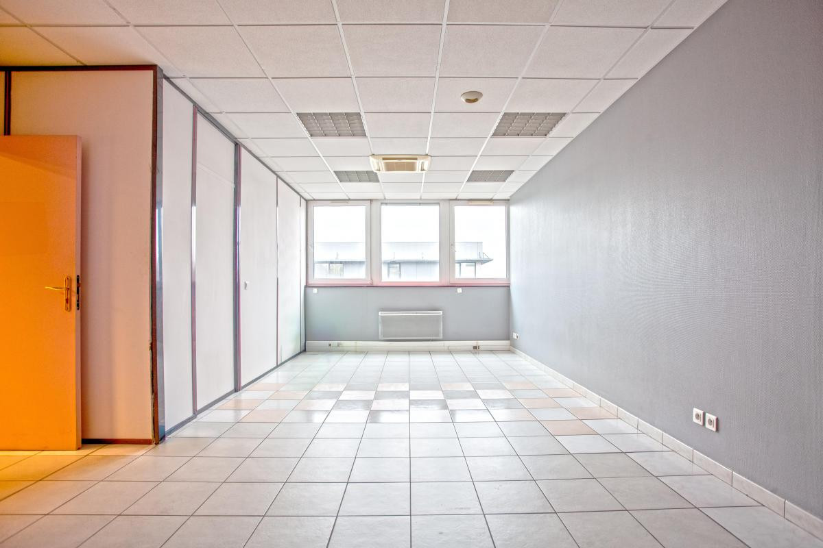 Vente - Bureau - 117,56 m² - 368 500 € - SEYNOD