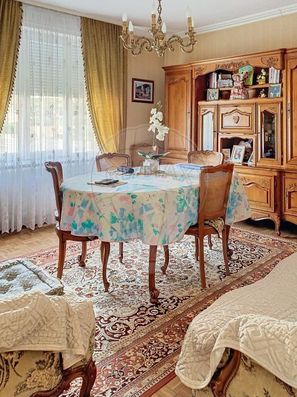 Immeuble 7 chambre(s) à vendre