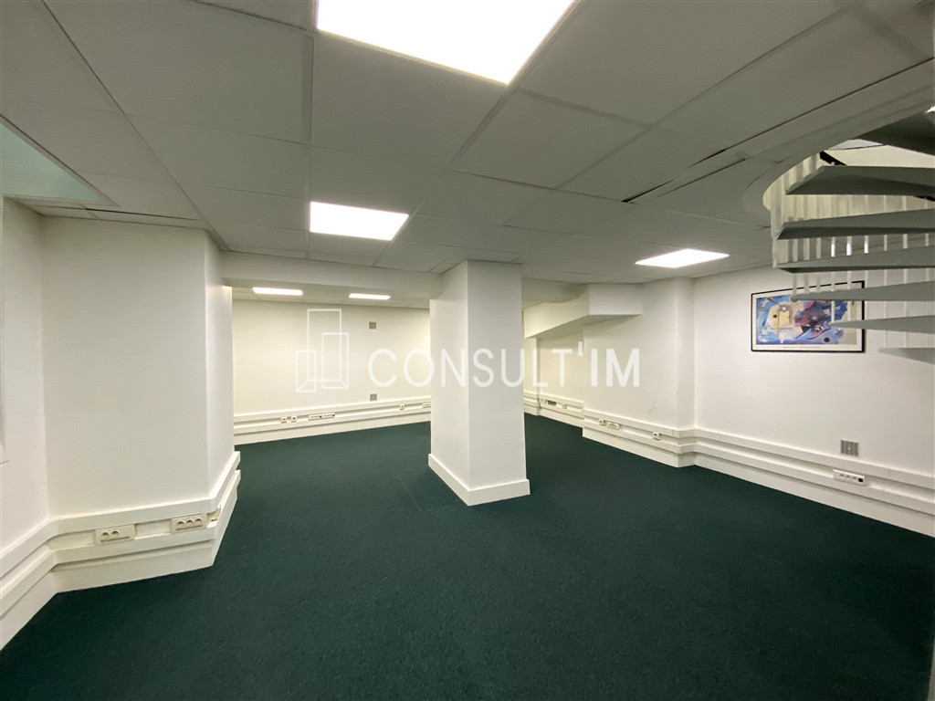 A louer, bureaux de 162 m² à toute proximité de la Gare Saint Lazare