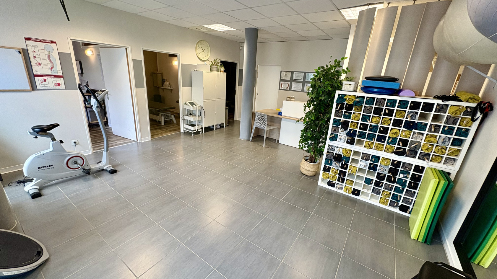 A vendre local d'environ 72m2 secteur Hôpitaux Facultés