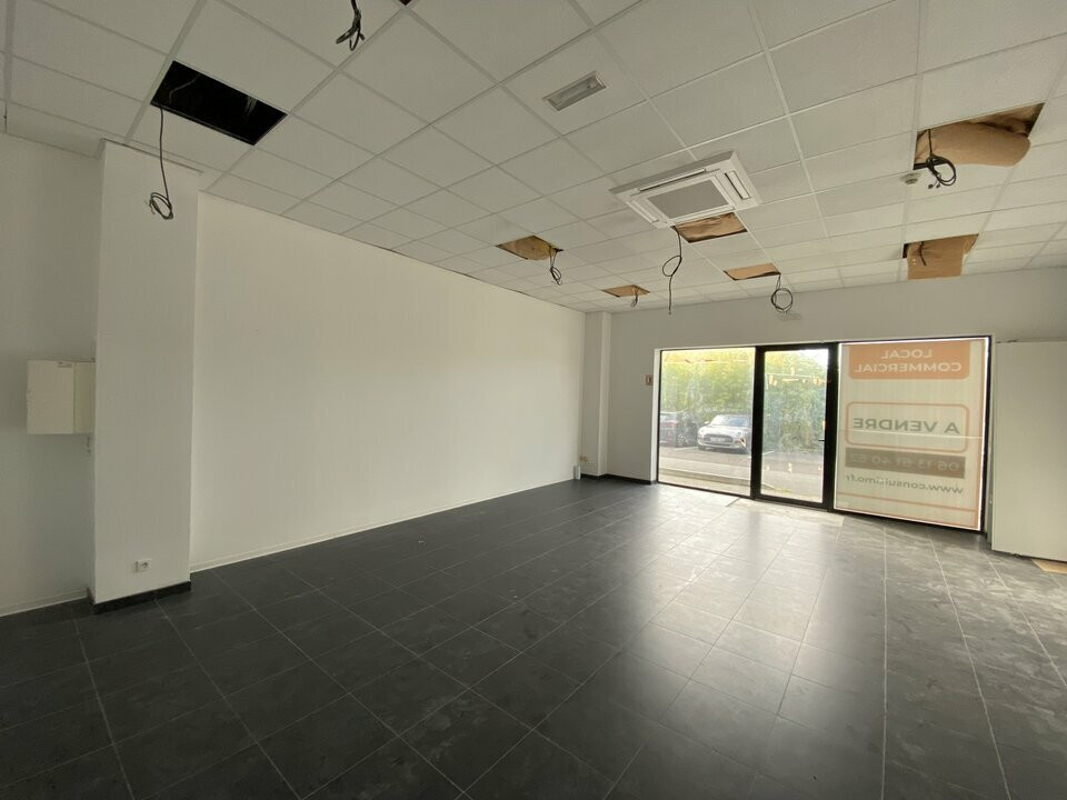 LOCAL COMMERCIAL A VENDRE