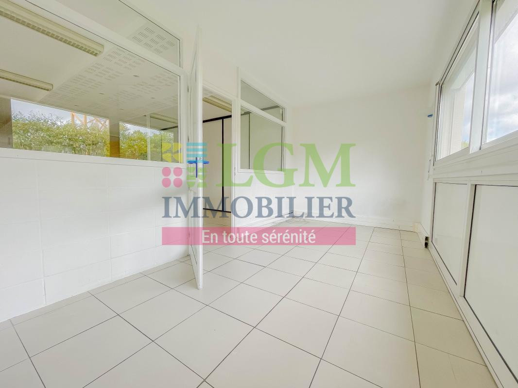 MONTPELLIER - PRES D'ARENES, bureaux de 100m2 + cellier
