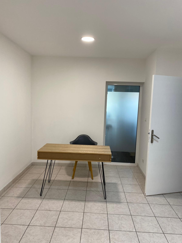 loue pièce 16 m 2 valenciennes
