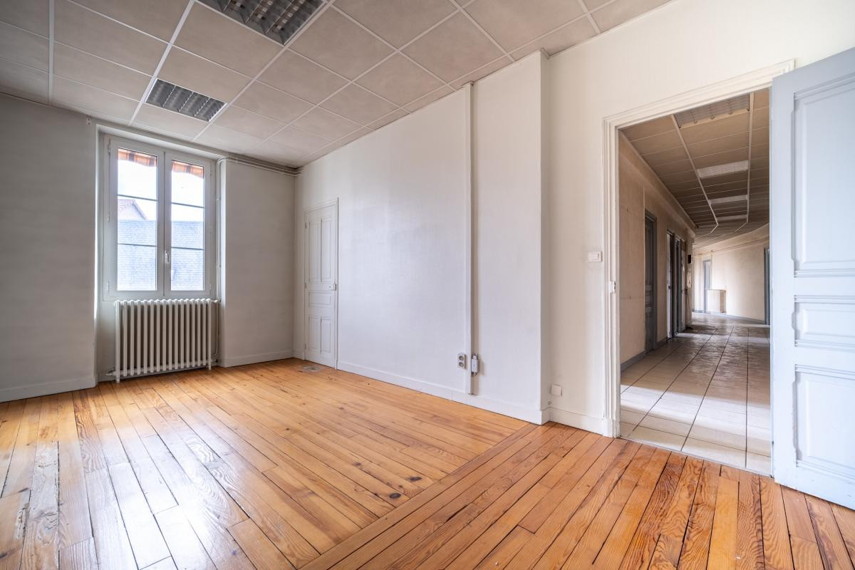 Immeuble de bureaux - 2e étage - Centre-ville de Tarbes