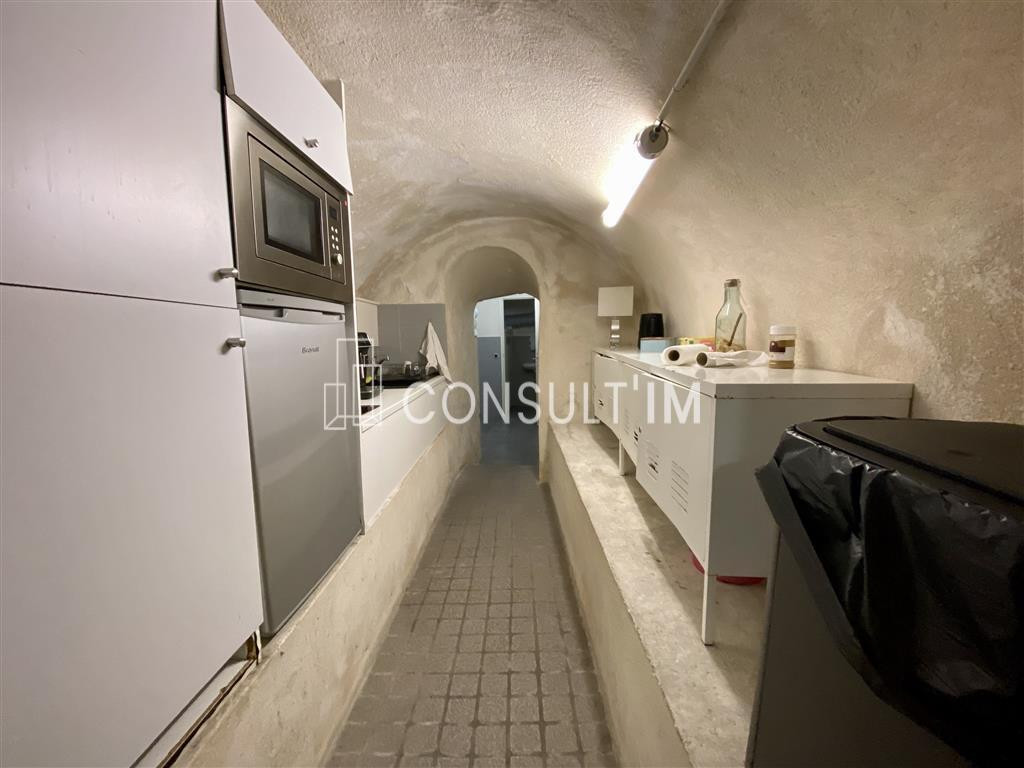 Bureaux atypiques à vendre dans un quartier dynamique