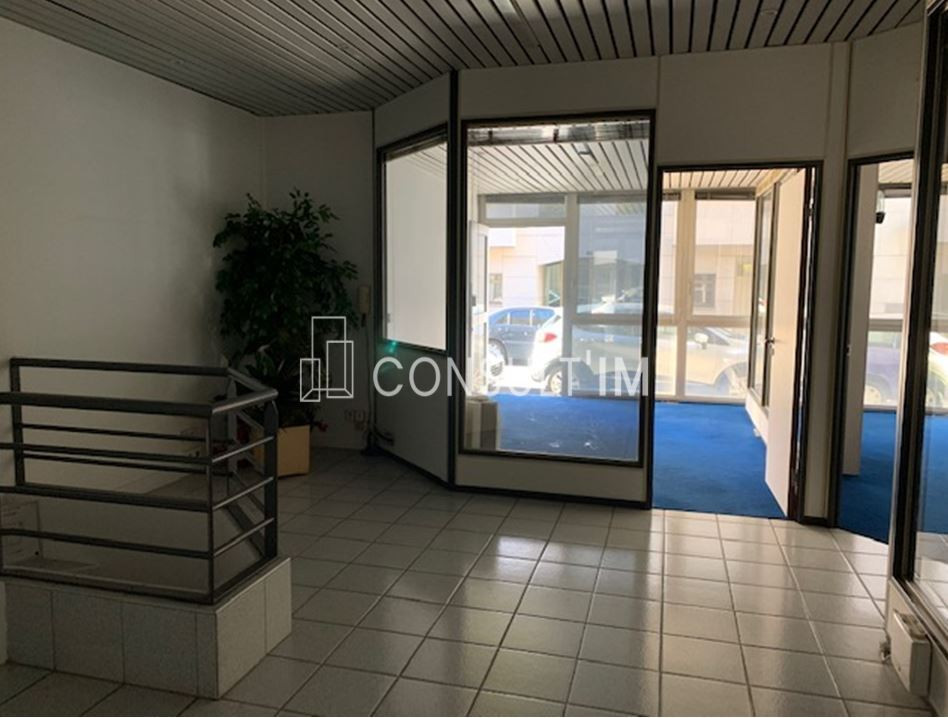 Dans le Nord de Boulogne, bureaux à la location