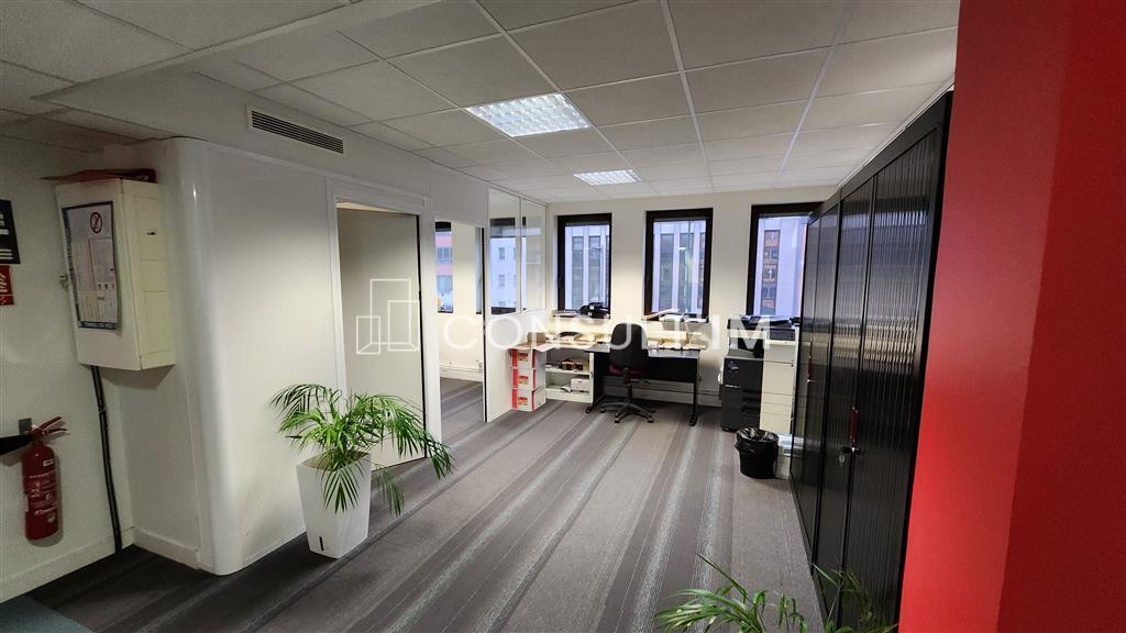 A louer bureaux au coeur de Clichy avec accès PMR