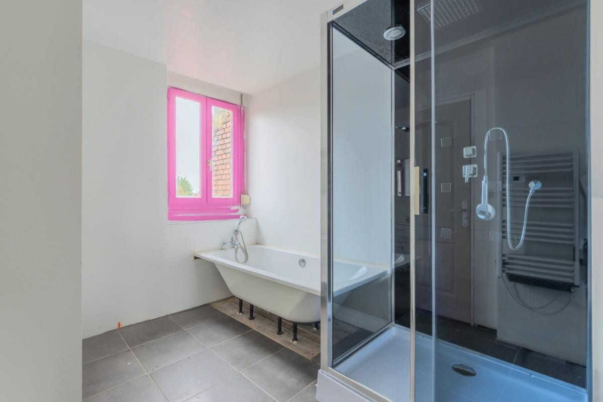 LOCAL  COMMERCIAL + APPARTEMENT