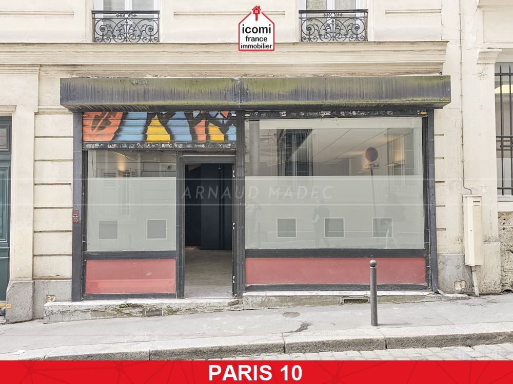 PARIS - Paris 10 (75010) - A VENDRE - LOCAL A USAGE MIXTE DE 40M² AVEC COIN CUISINE ET SDE/WC AMENAGE - BELLE HAUTEUR SOUS PLAFOND - VITRINE AVEC RIDEAU SECURITE