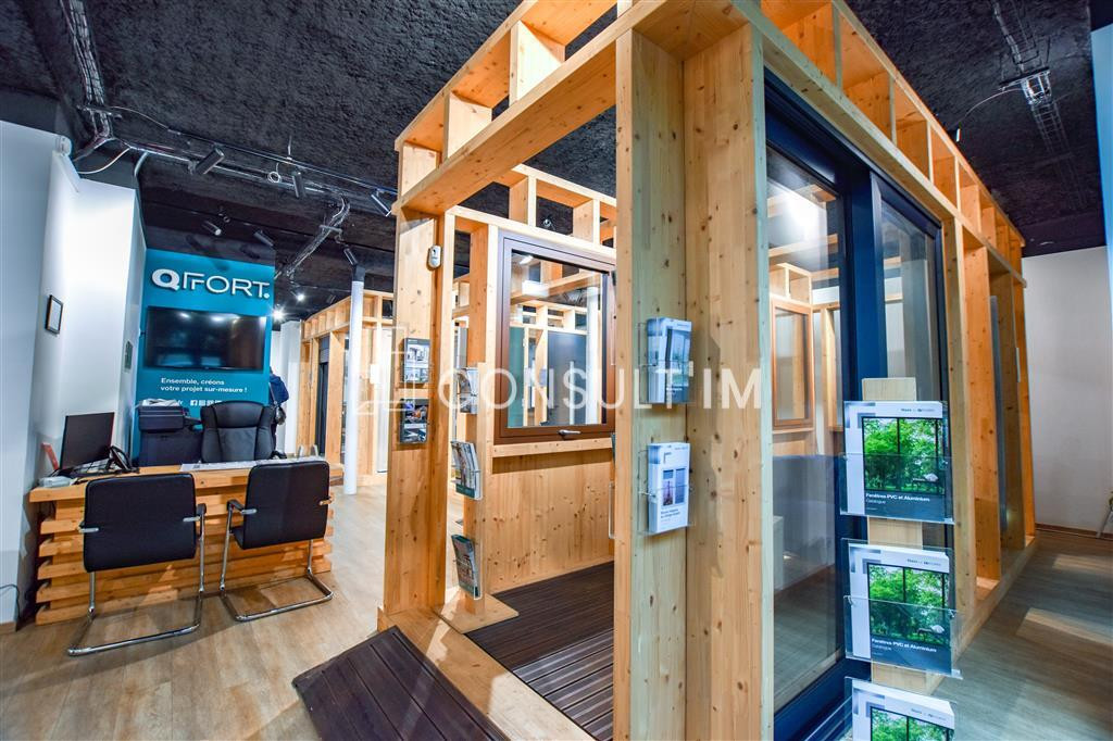 Boulevard des Batignolles, boutique de 200 m²