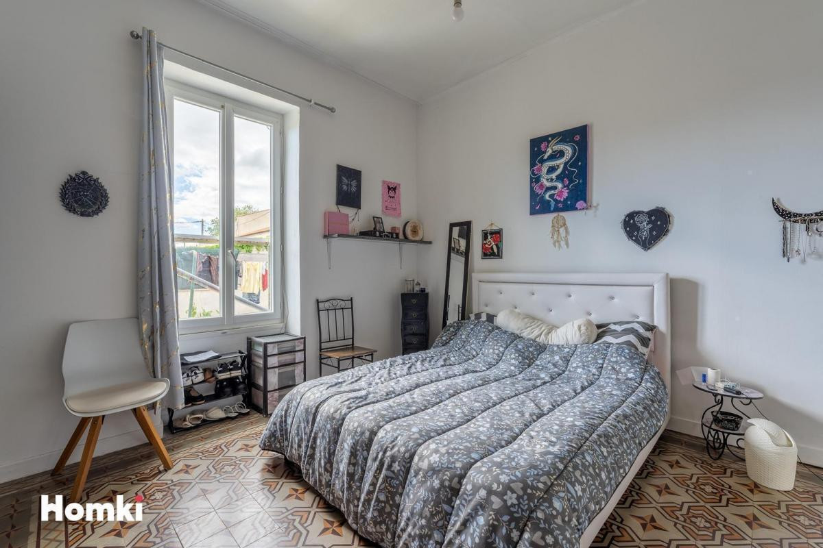 Immeuble composé de 3 appartements à Bellegarde