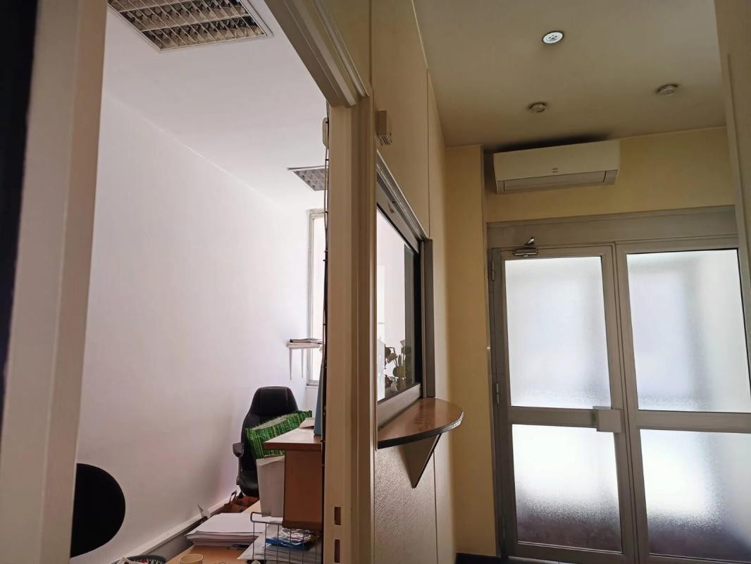 Murs Commerciaux - 72 m² - Les Pentes - Lyon 1