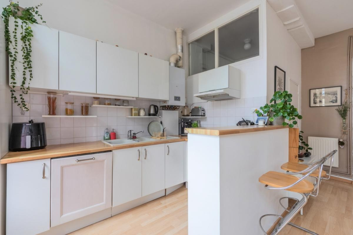 Immeuble d'exception de six lots vendu loué