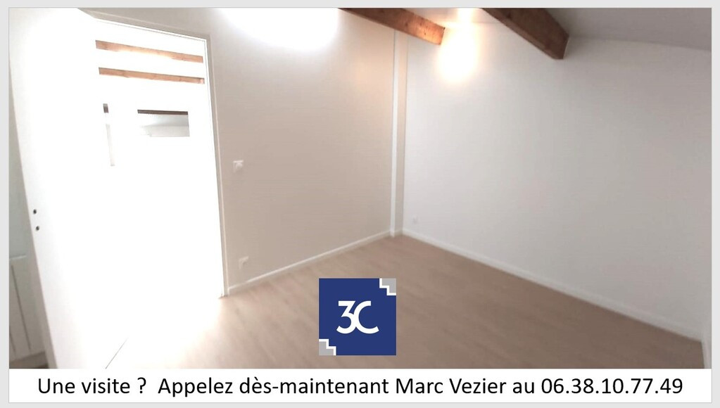 Entrepôt 140 m2 dont bureaux isolés neuf accès rapide autoro