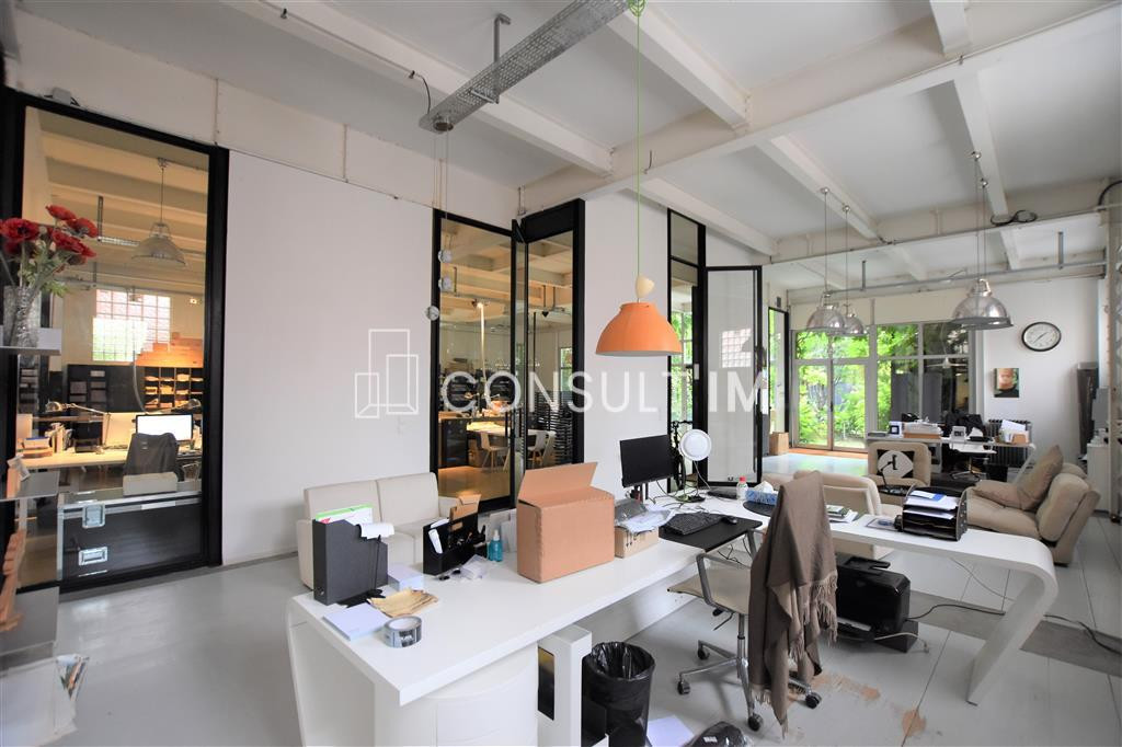 Bureaux atypiques à louer dans un bel immeuble indépendant !
