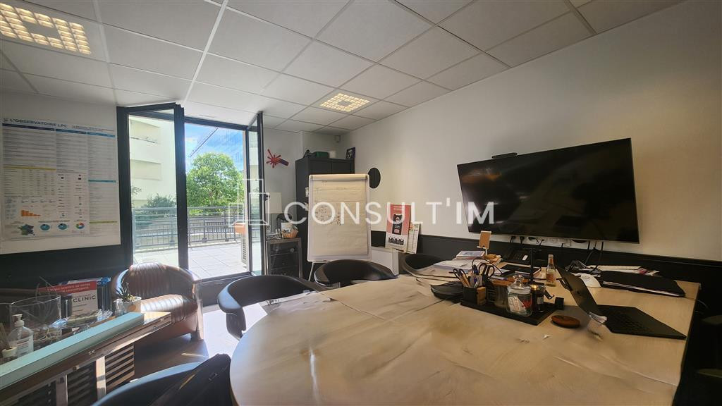 Duplex de bureaux à louer avec terrasses