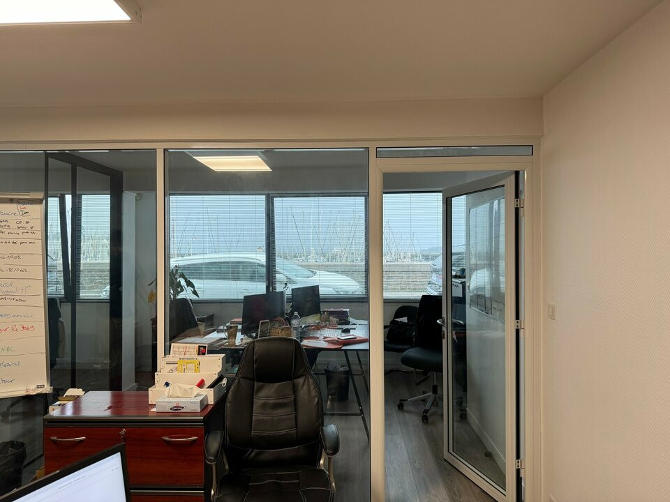 BUREAUX à louer