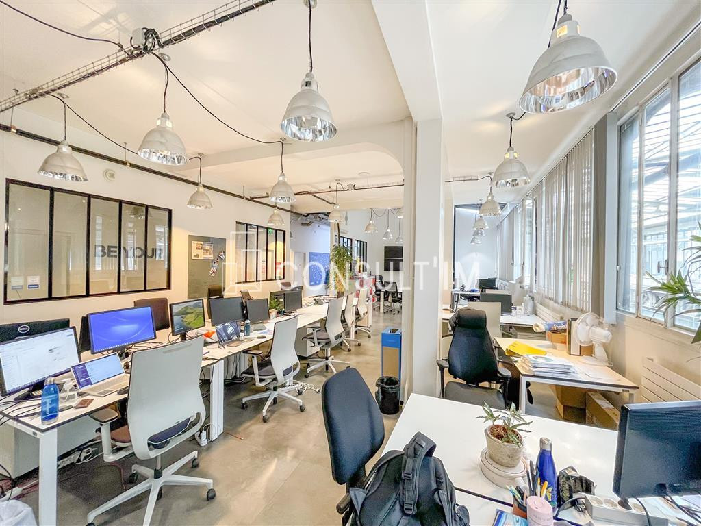 A louer bureaux style loft aux pieds de la place République