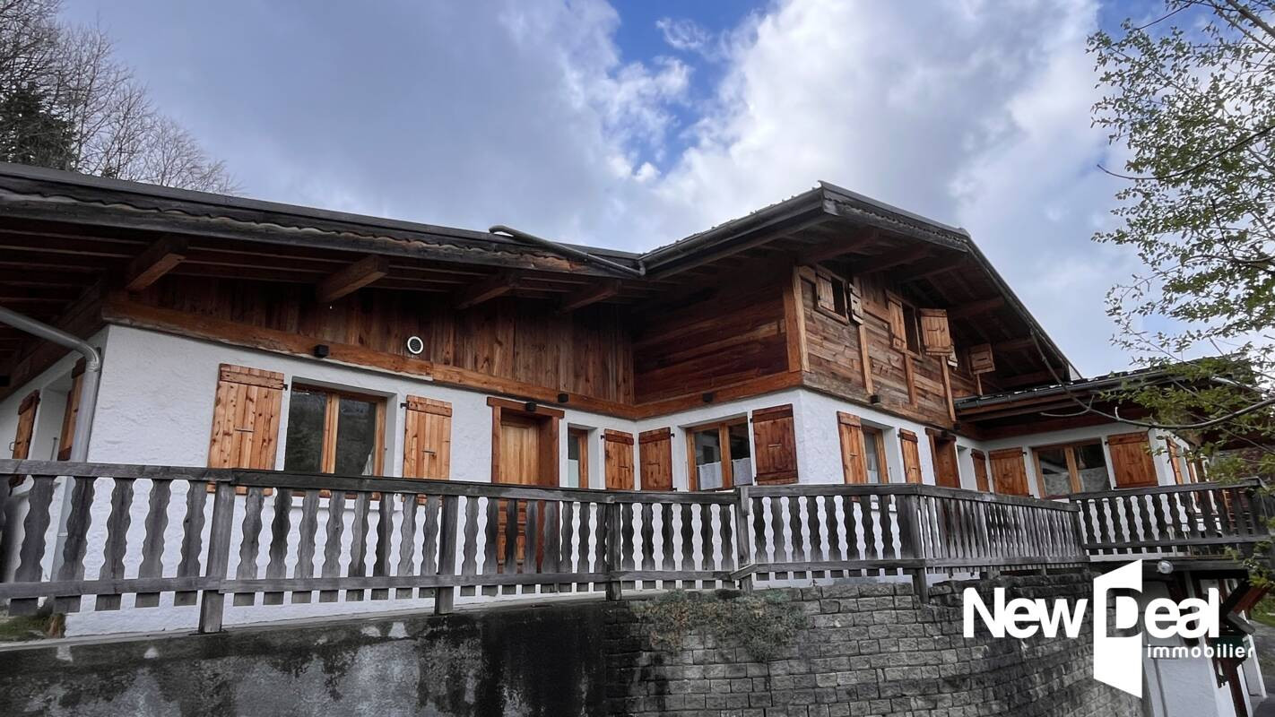 IMMEUBLE 3 APPARTEMENTS  TYPE CHALETS HORIZONTAL - LES HOUCHES