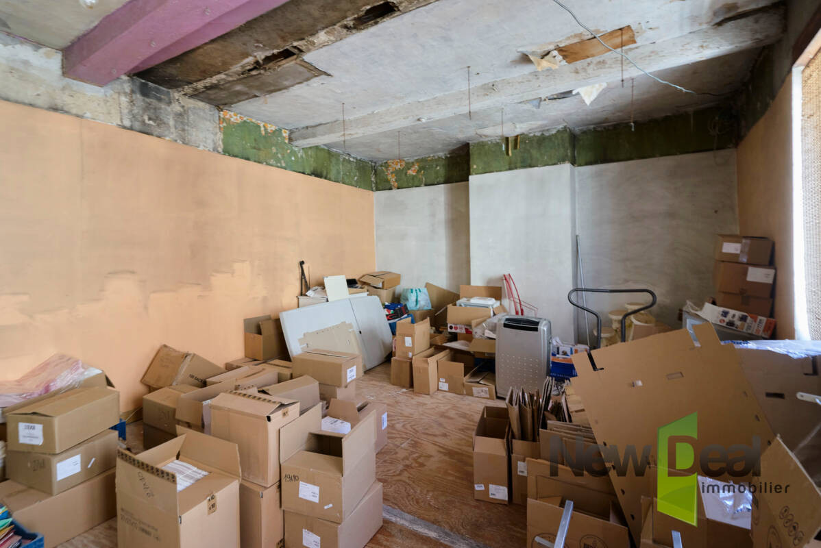 immeuble commercial + appartements à rénover