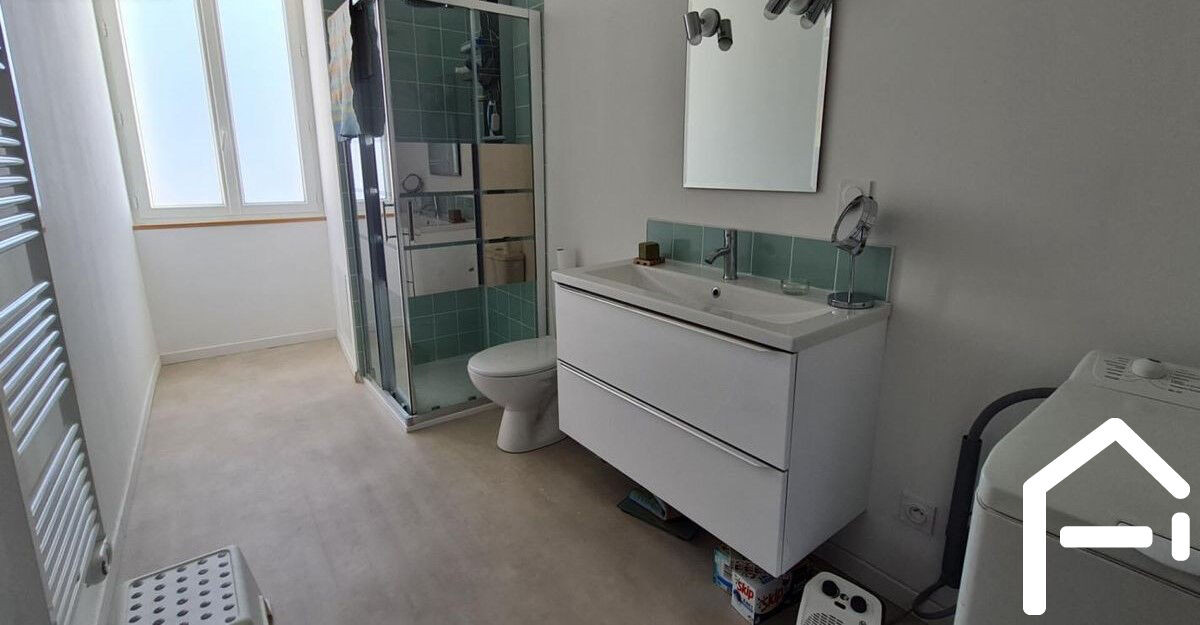 Maison de ville/Immeuble Mussidan 8 pièce(s) 170 m2