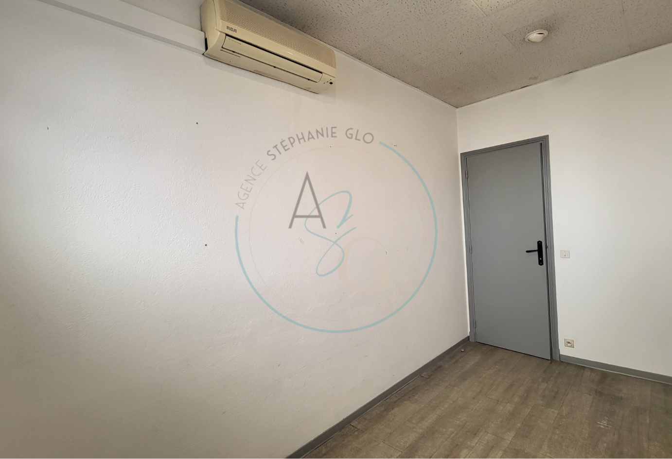 COGOLIN -  LOCAL A USAGE PROFESSIONNEL, location annuelle