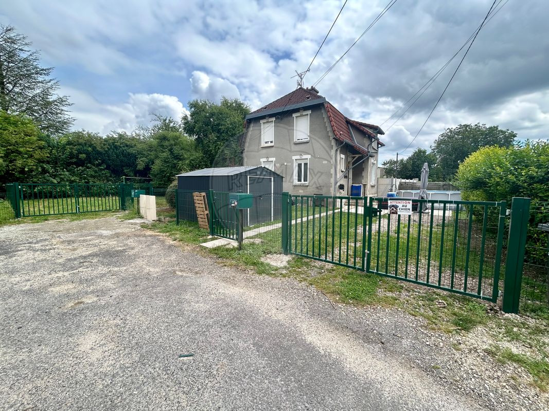 Immeuble 2 chambre(s) à vendre