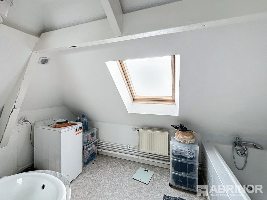 IMMEUBLE DE RAPPORT COMPRENANT 3 APPARTEMENTS