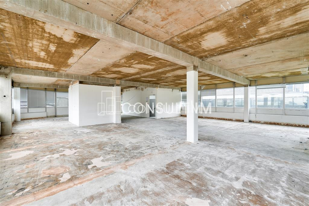 A louer, Immeuble indépendant de 2306m², à proximité de la gare de St-Cloud