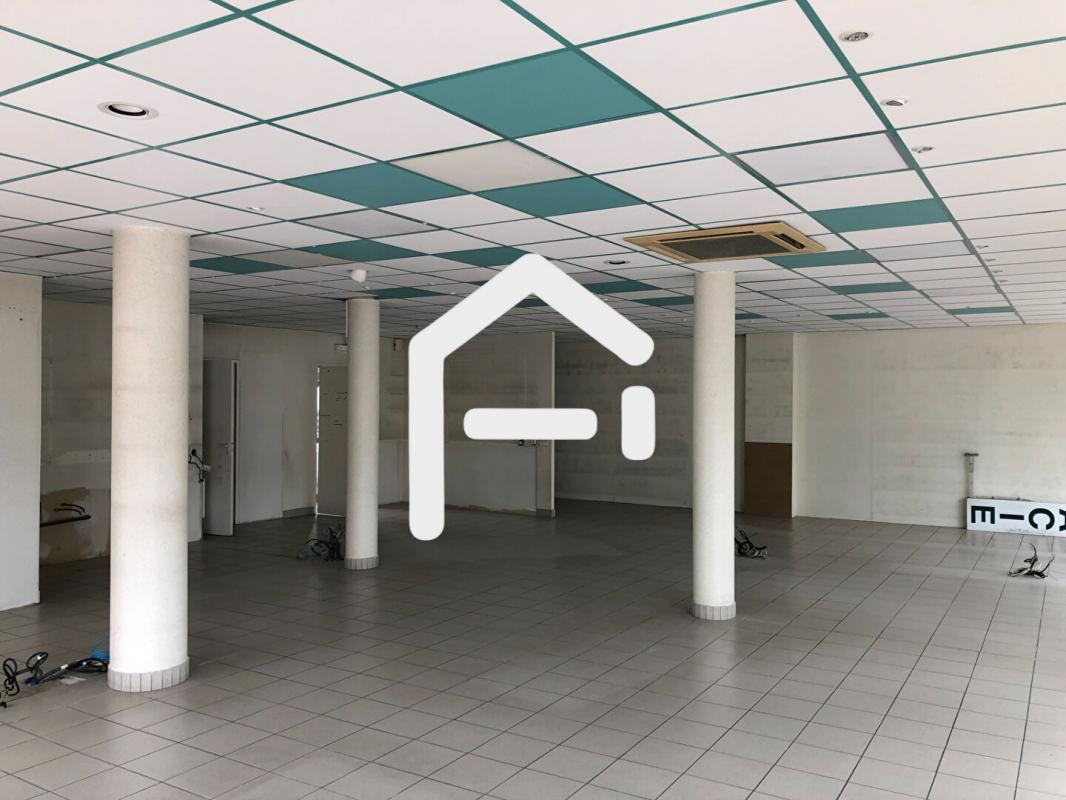 LOCAL COMMERCIAL TYPE BUREAUX