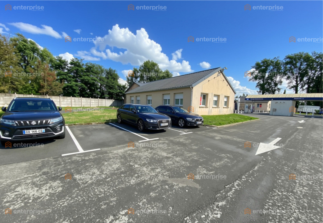 A LOUER - BUREAUX/ LOCAUX COMMERCIAUX - 110M2 - LIBERCOURT - RUE COMMERCANTE