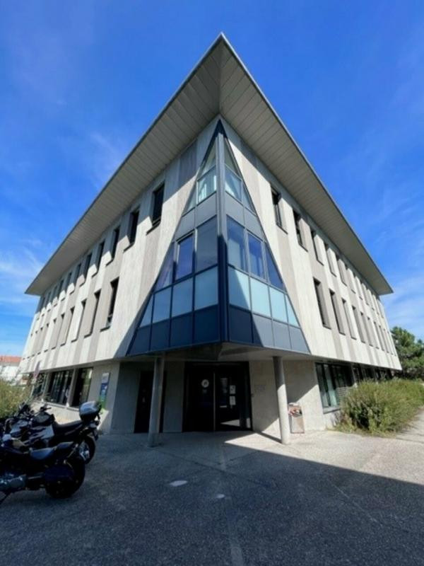 BUREAUX A VENDRE