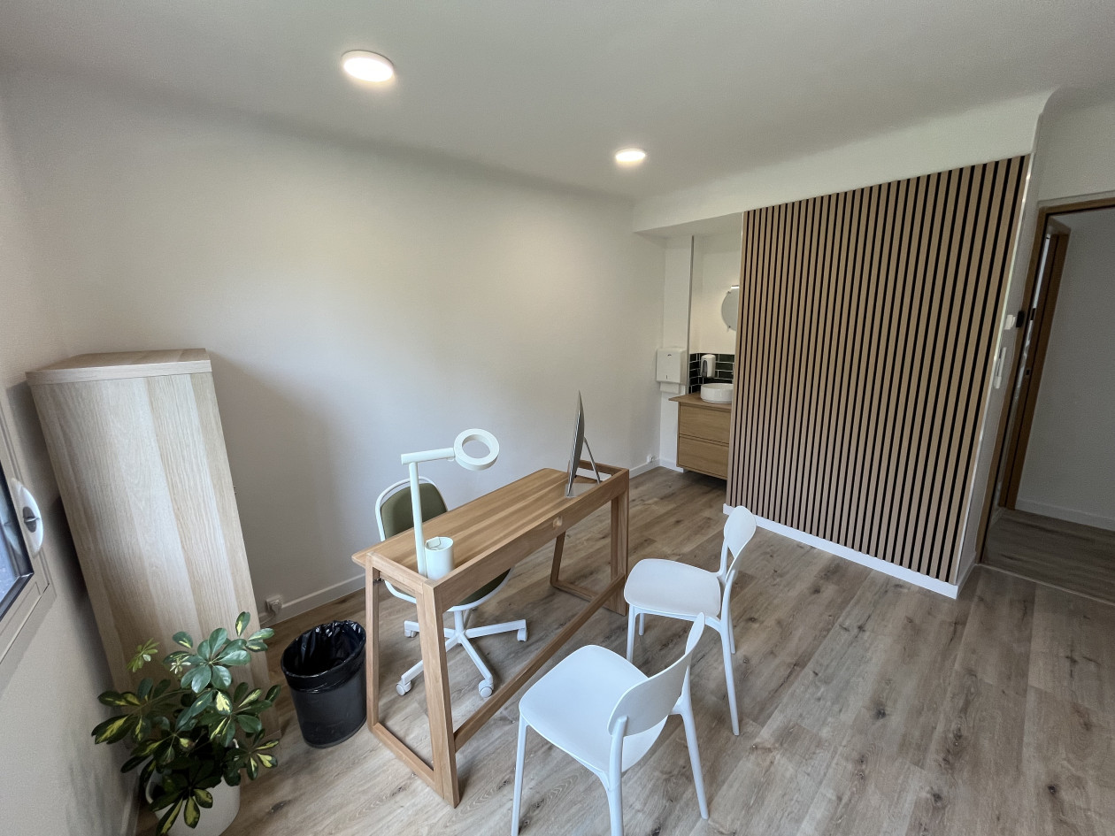 bureau disponible de suite