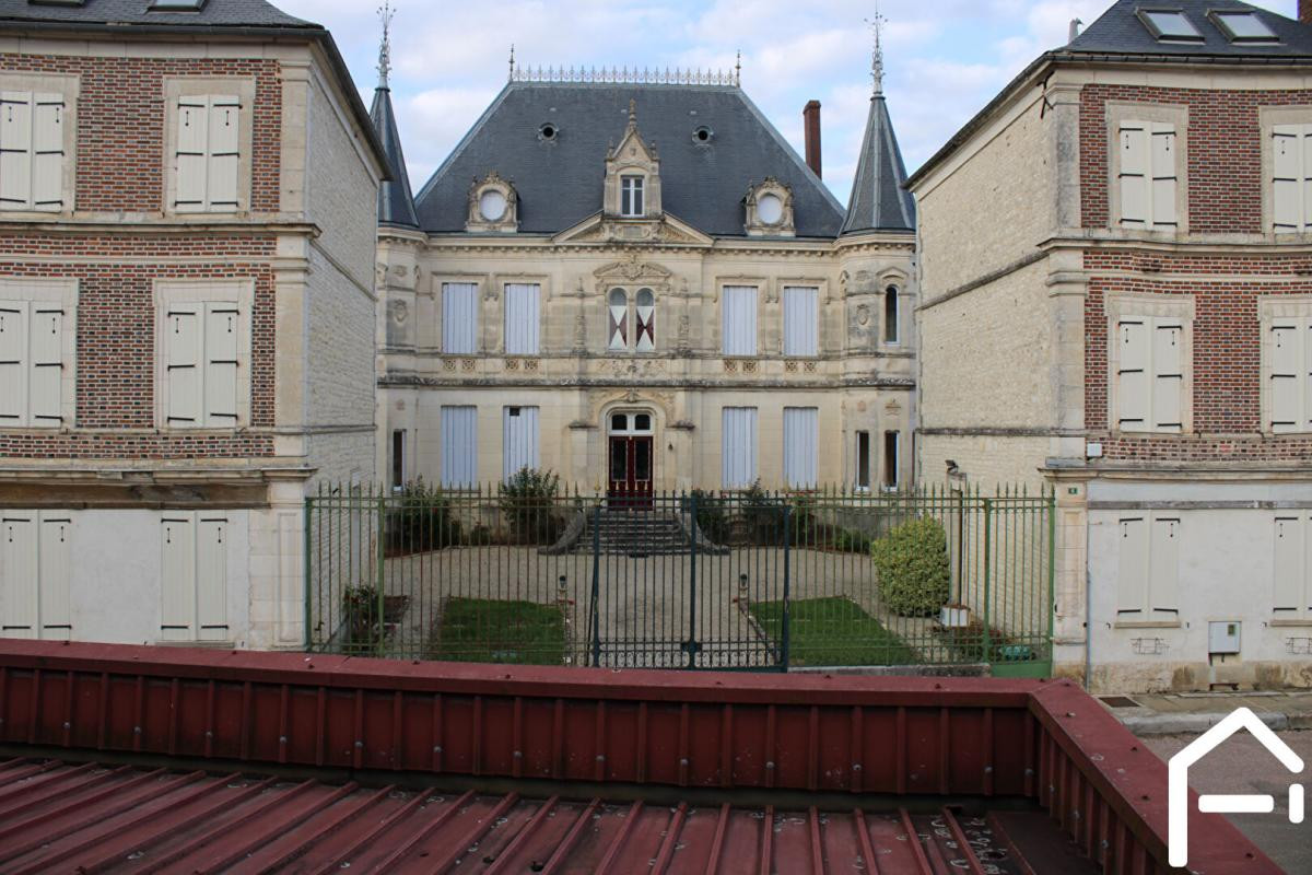Immeuble de rapports Egleny 10 pièce(s) 220 m2 petit prix