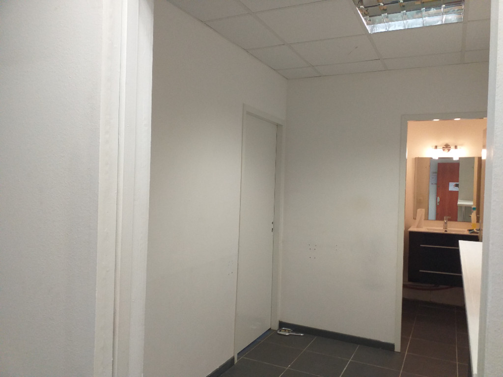 A vendre Bureaux 52M2 ZFU DILLON