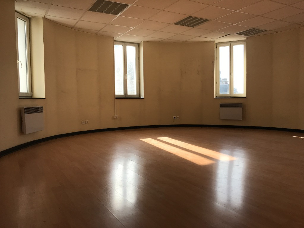 3 lots à usage mixte bureau et colocation