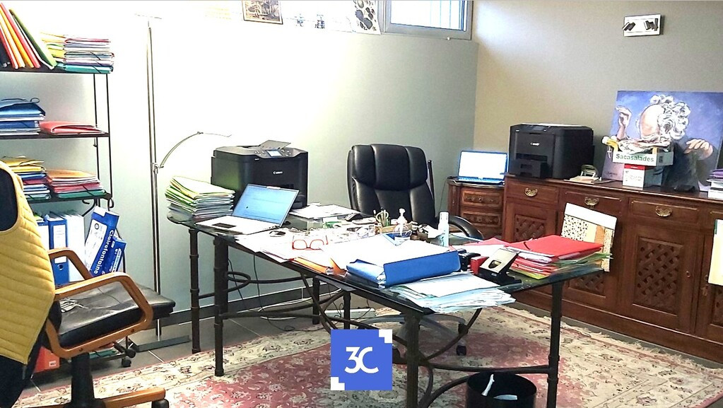 Local commercial style Loft à vendre Versailles Ouest - Extr