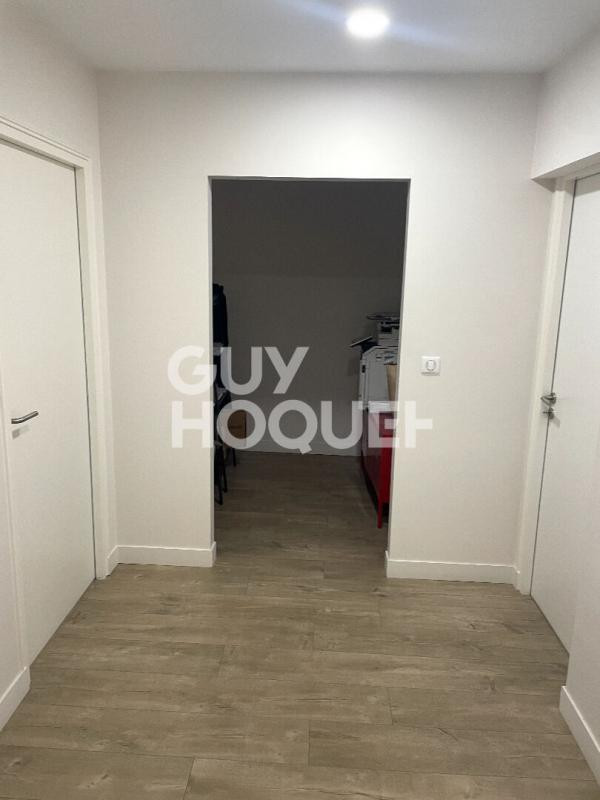 Location de Bureaux  de 64 m2 Compègne