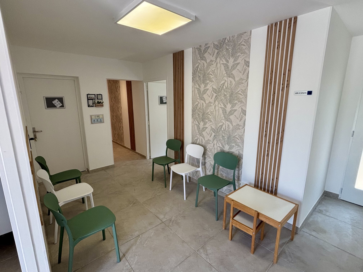 local restant dans pole santé idéal psychologue, diététique