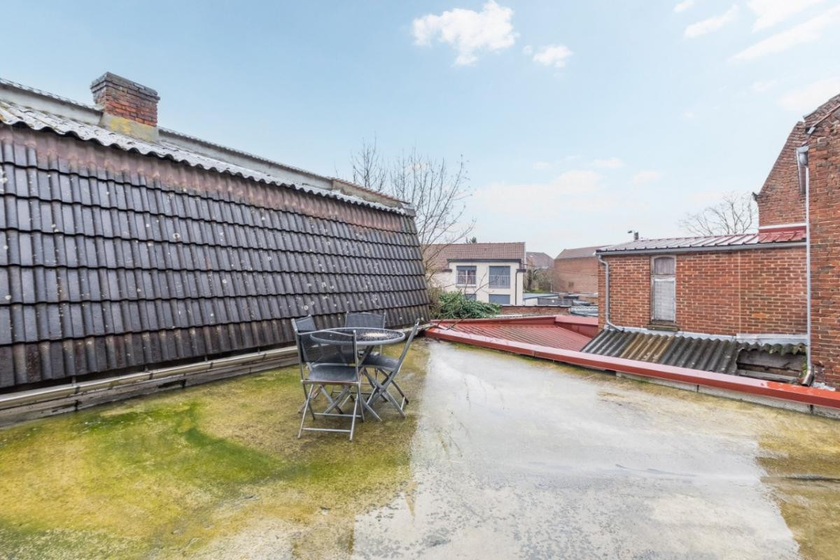LOCAL  COMMERCIAL + APPARTEMENT